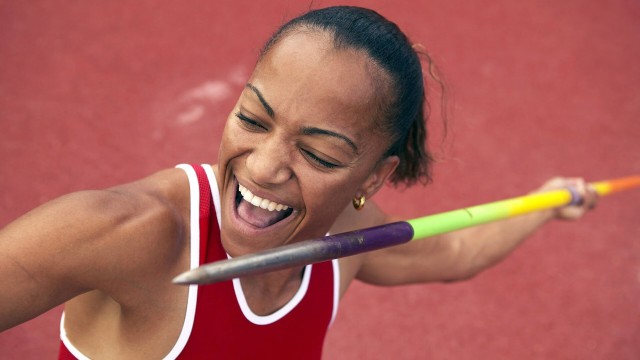 电竞与传统体育深度融合，跨界创新不断推进，电竞能和体育相提并论