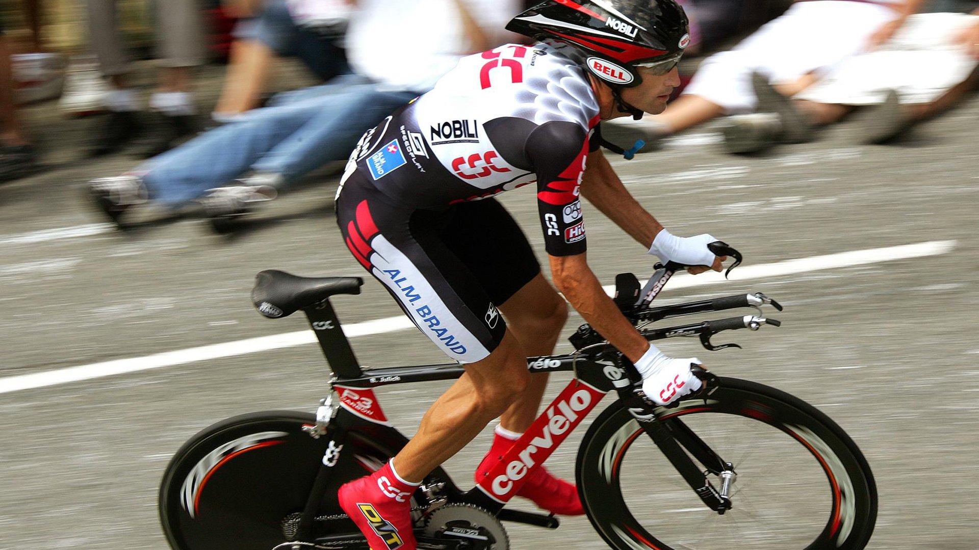 山东泰山锋线射手关键时刻发威，山东泰山阵型